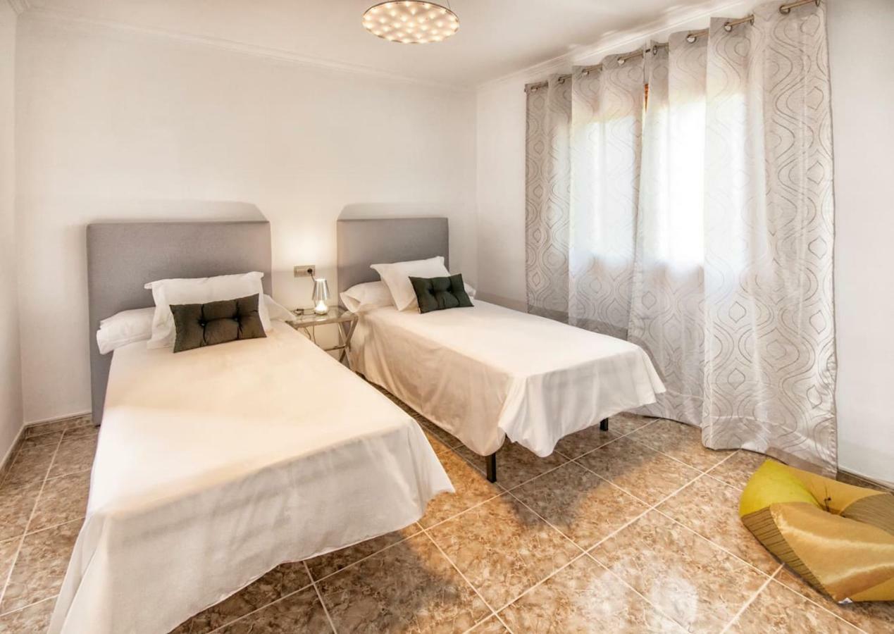 Villa Romani Sa Pobla Bagian luar foto